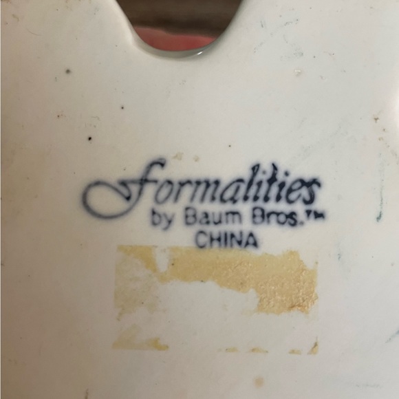 Porcelain Elephant Tea Pot by Baum Bros - Picture 6 of 7